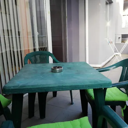 New Purple Building Ξενοδοχείο με διαμερίσματα Kiten (Burgas)